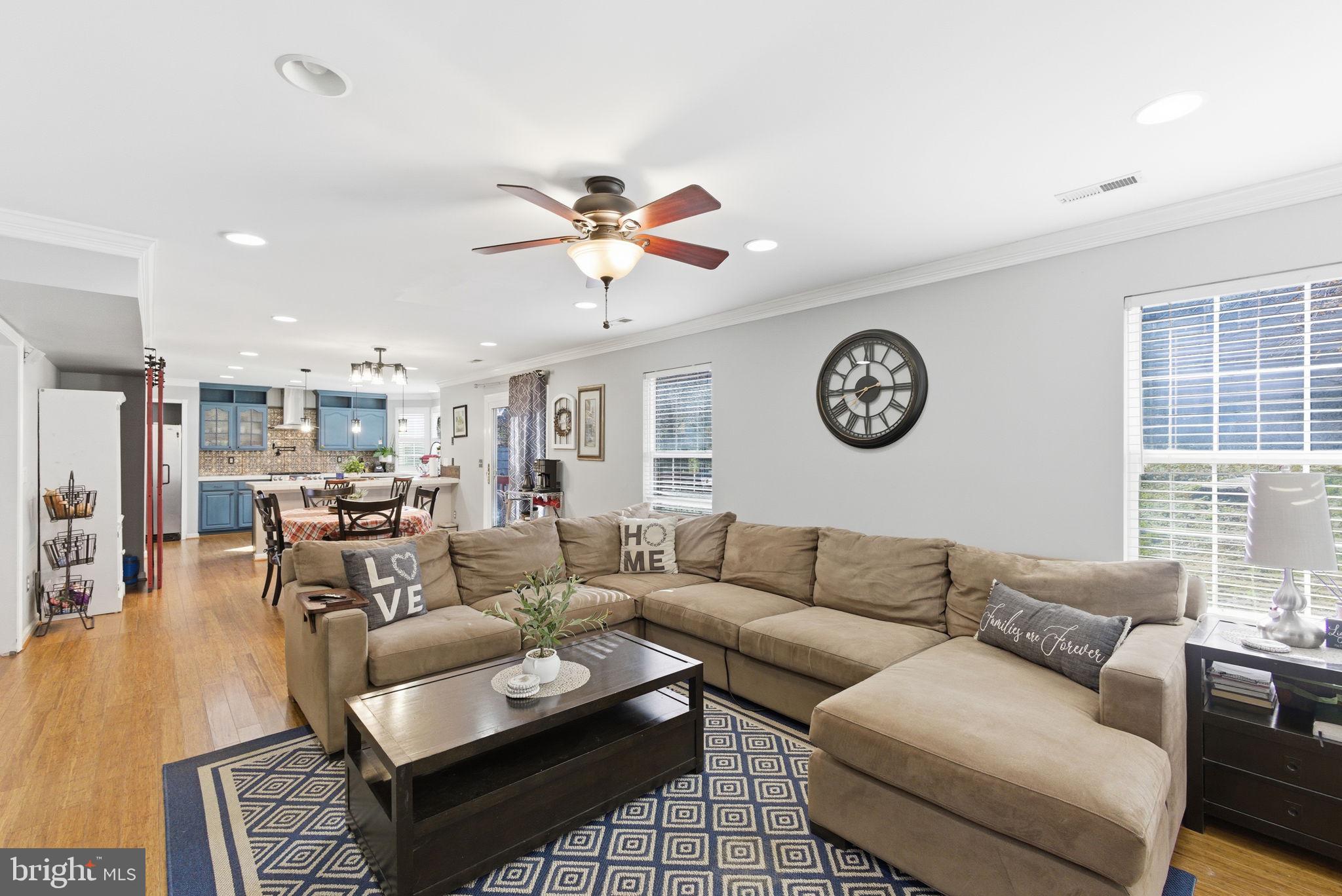 HUNTING QUARTERS - Residential