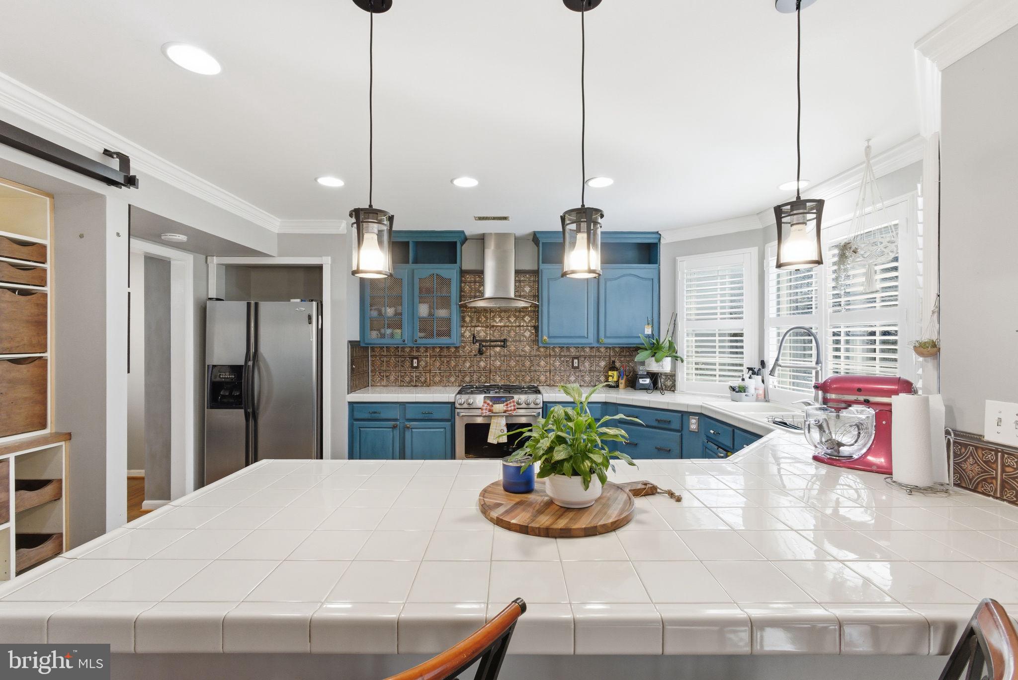 HUNTING QUARTERS - Residential