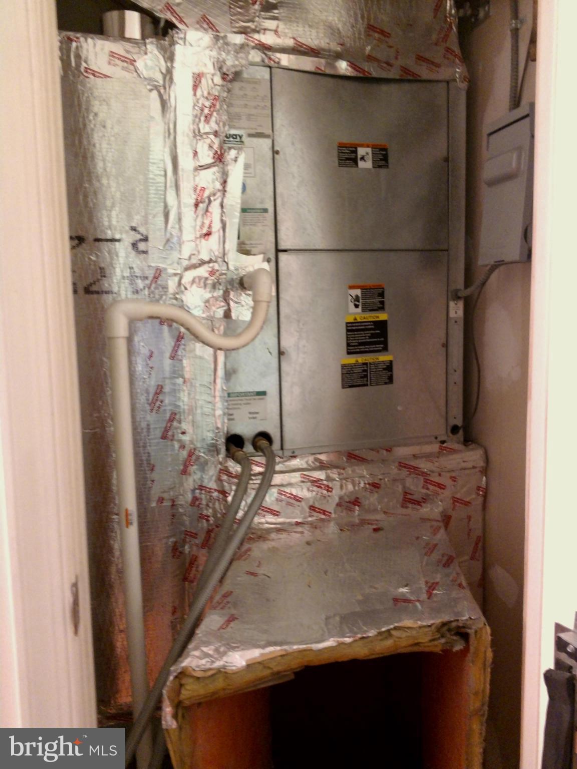 LEXINGTON SQUARE - Residential