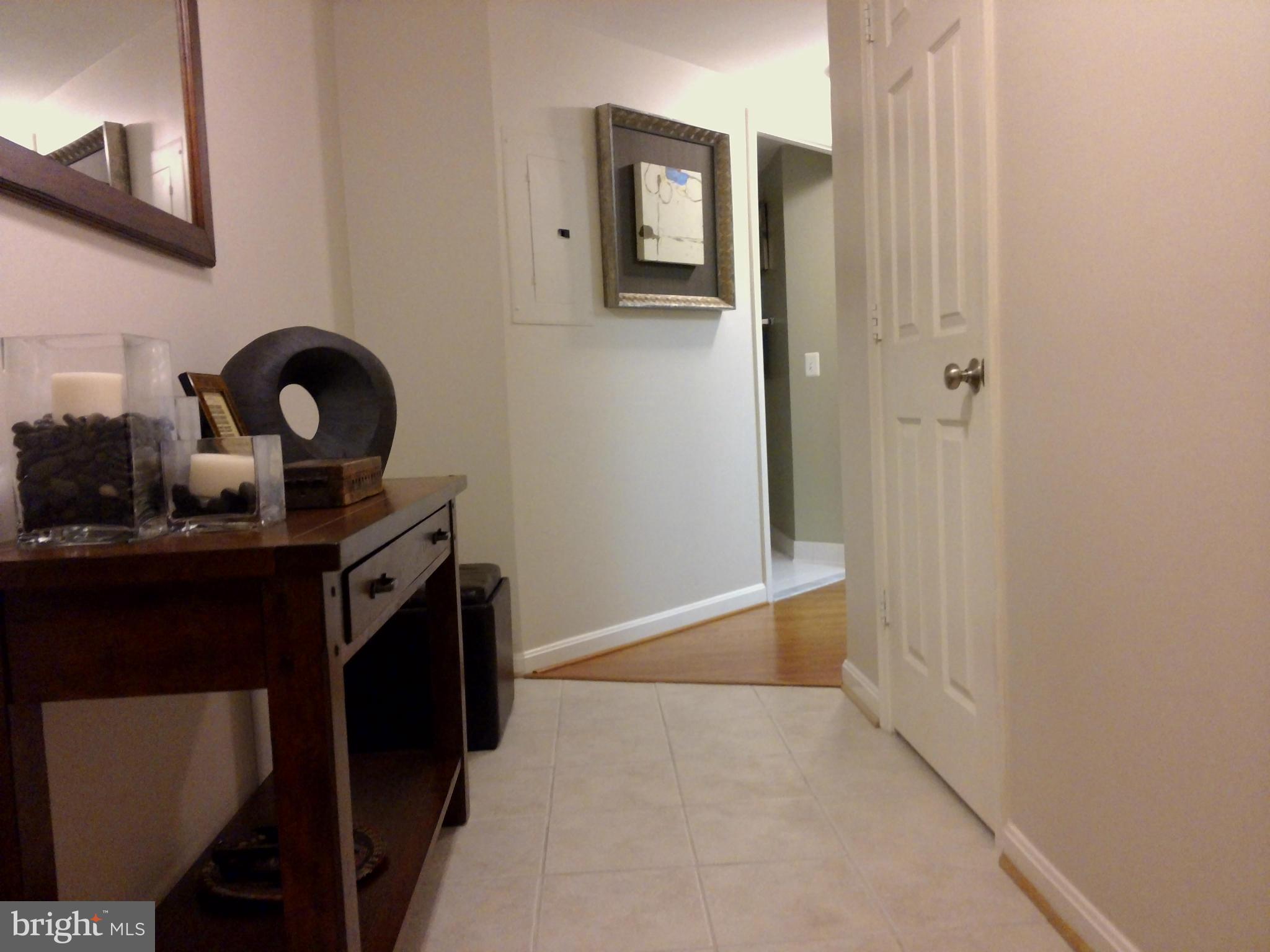 LEXINGTON SQUARE - Residential