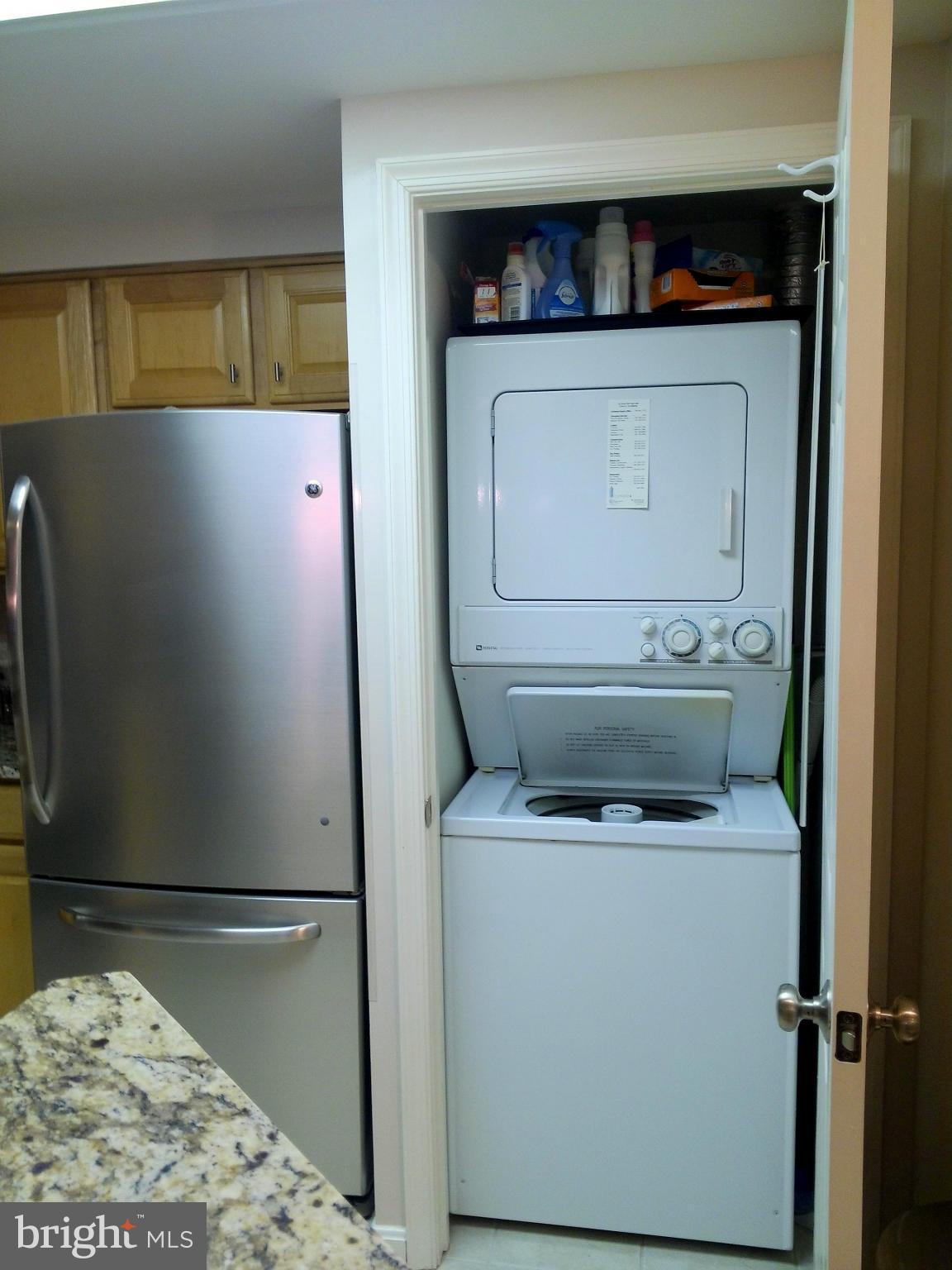 LEXINGTON SQUARE - Residential