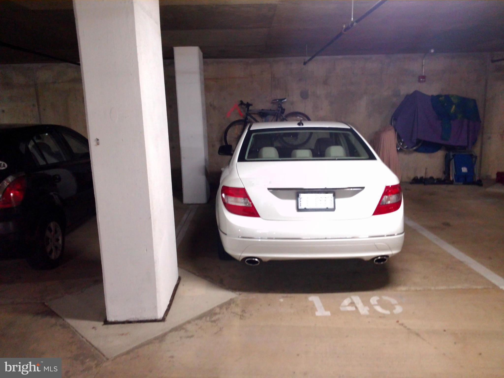 LEXINGTON SQUARE - Residential