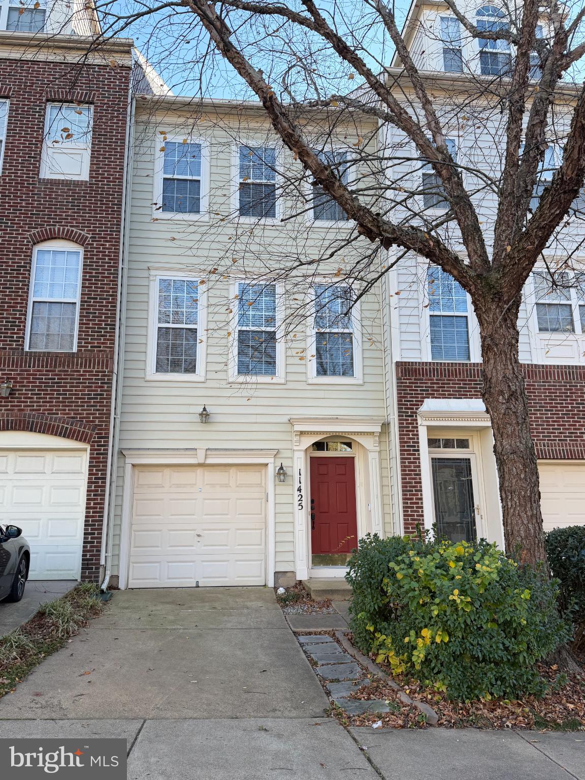 RIDGETOP COMMONS - Residential Lease