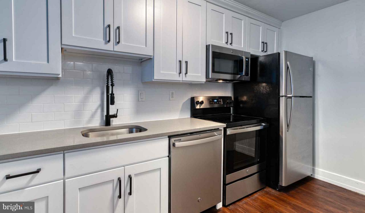 PHILADELPHIA - Residential Lease