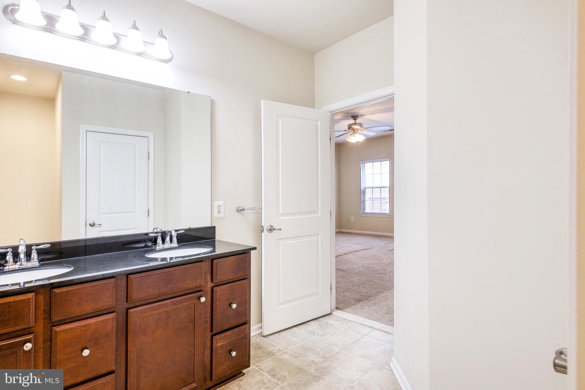 RED OAK CROSSING - Residential Lease