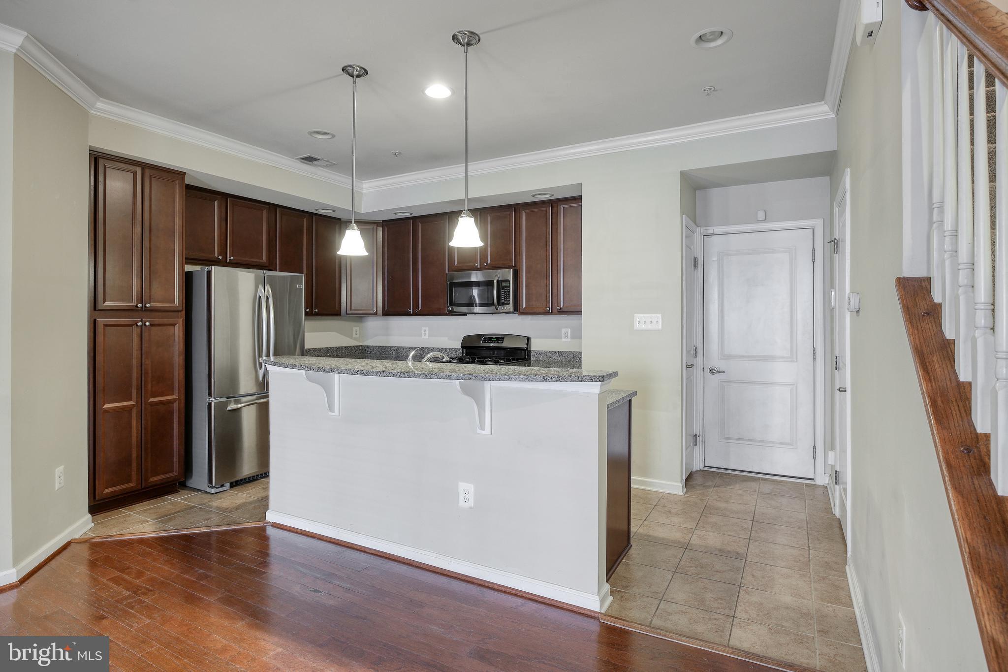 RED OAK CROSSING - Residential Lease