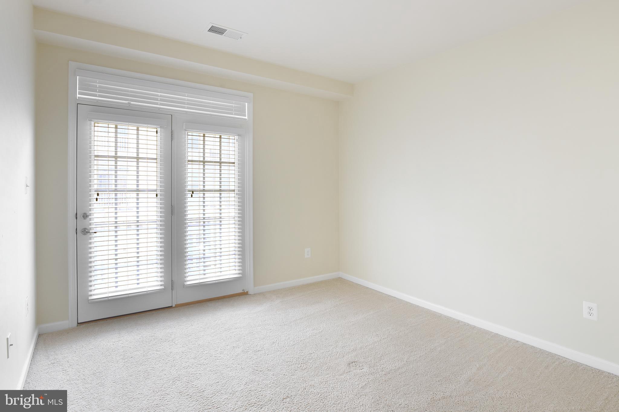 RED OAK CROSSING - Residential Lease