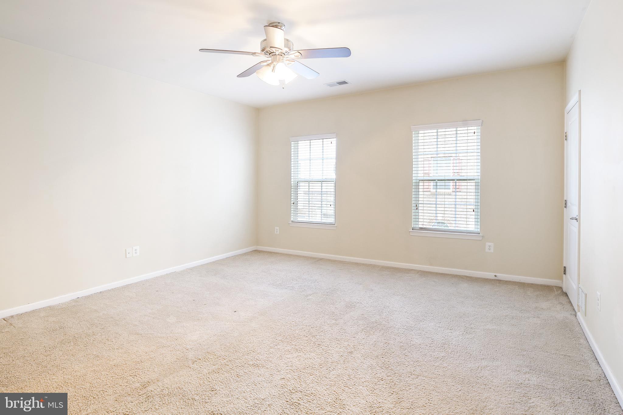 RED OAK CROSSING - Residential Lease