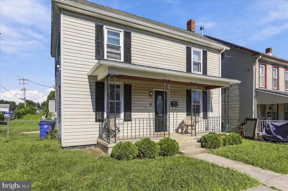 729 SPRUCE STREET