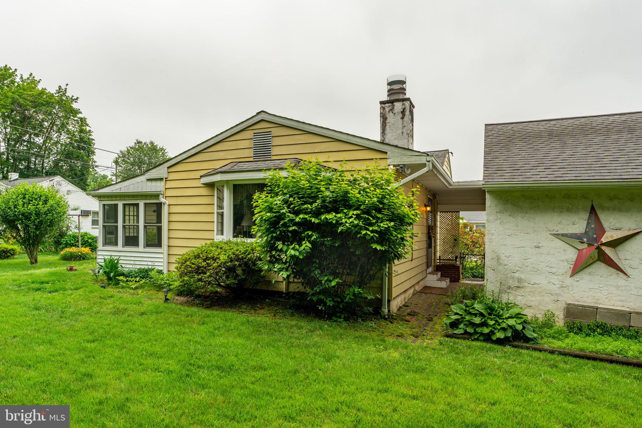 3 FORREST AVENUE