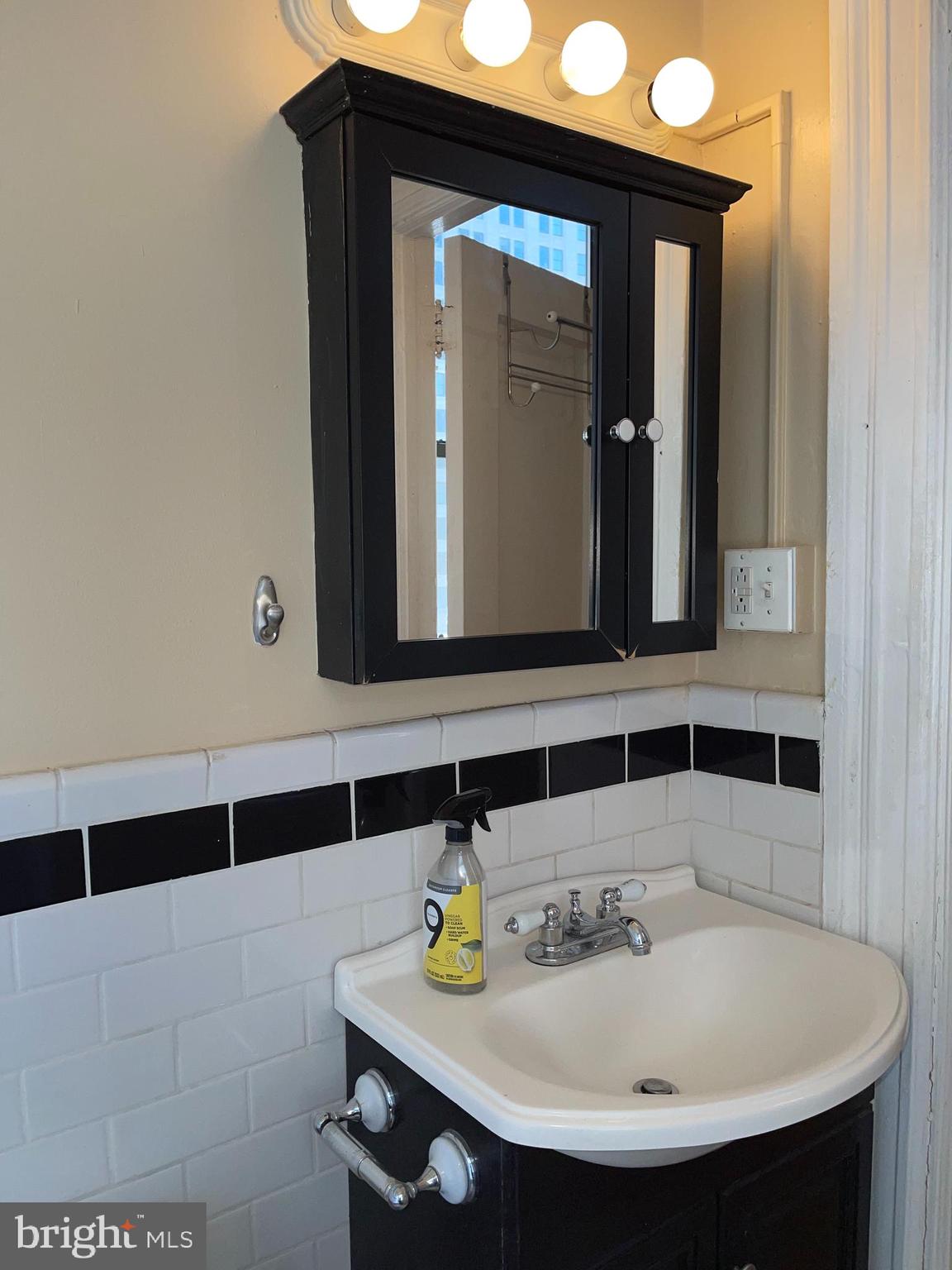 AVENUE OF THE ARTS - Residential