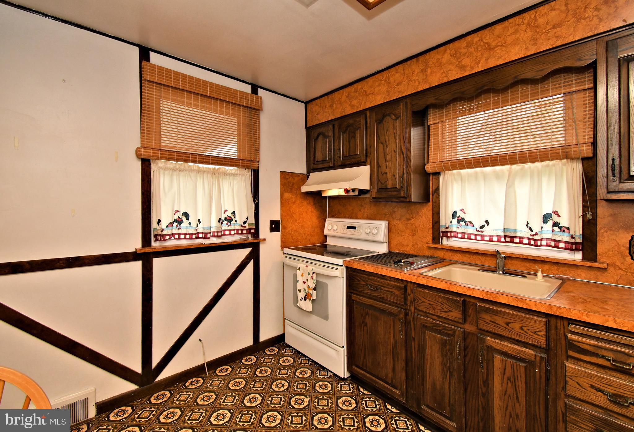 NORTH HILLS - Residential