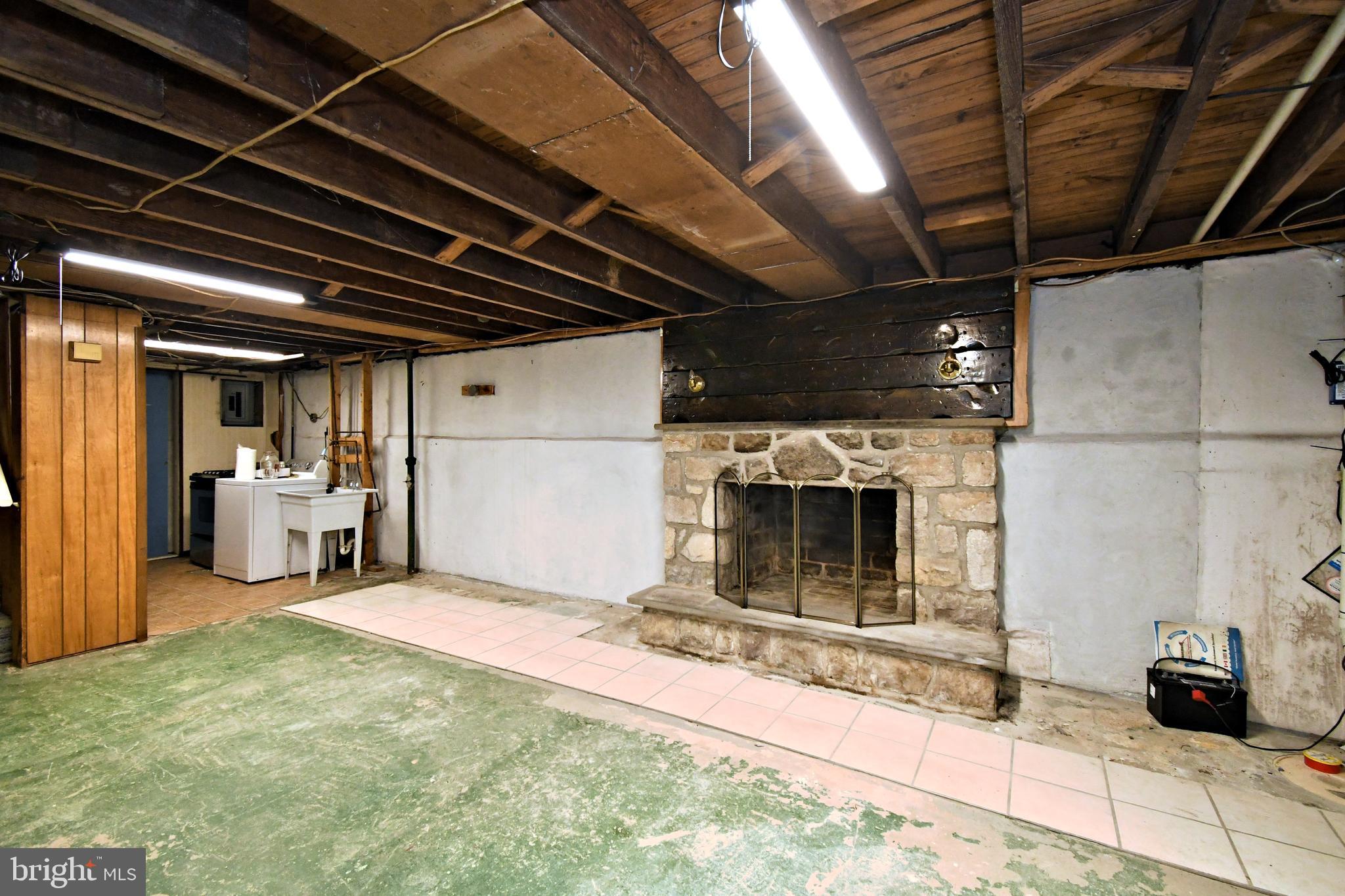 NORTH HILLS - Residential