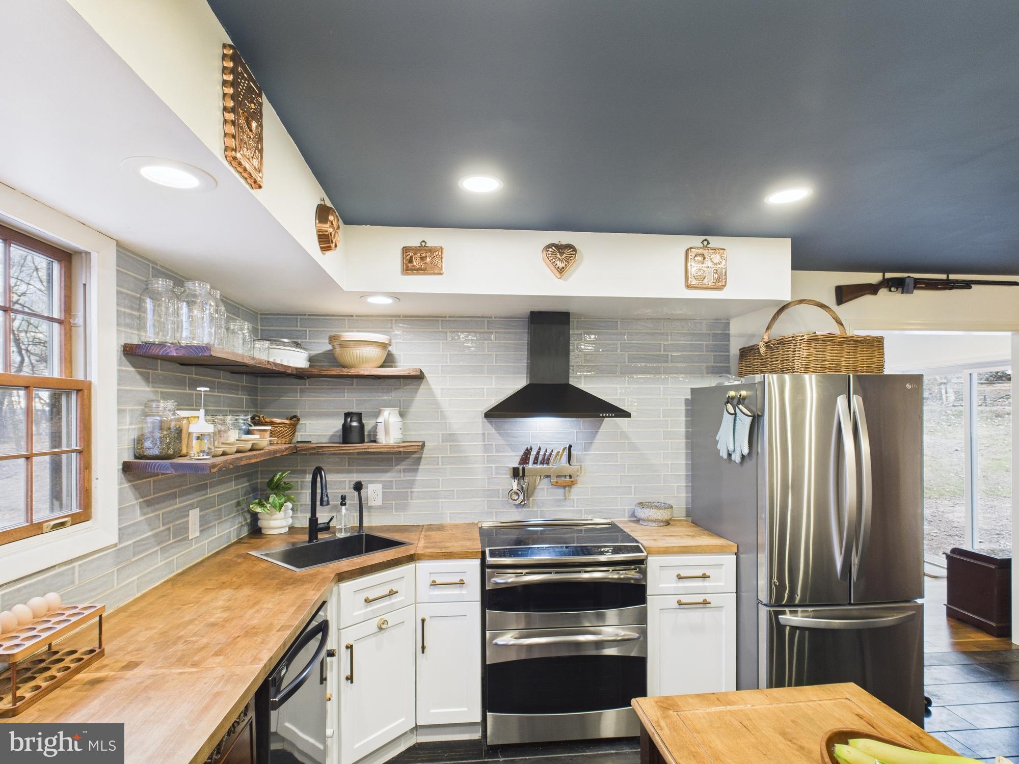 SLEEPY WOODS - Residential