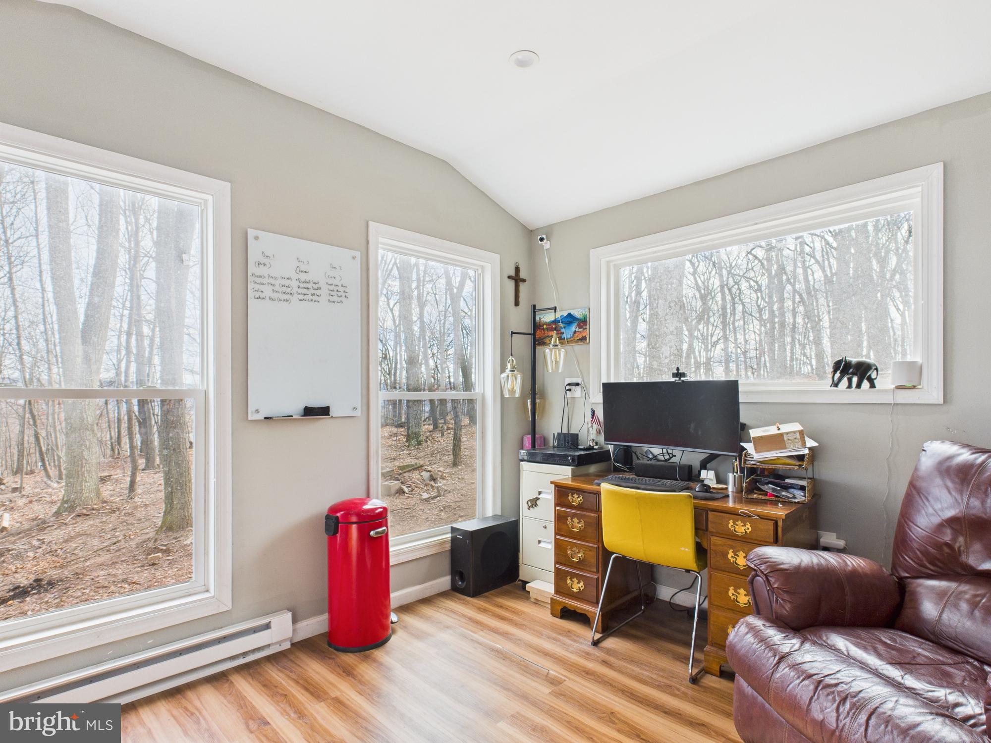 SLEEPY WOODS - Residential