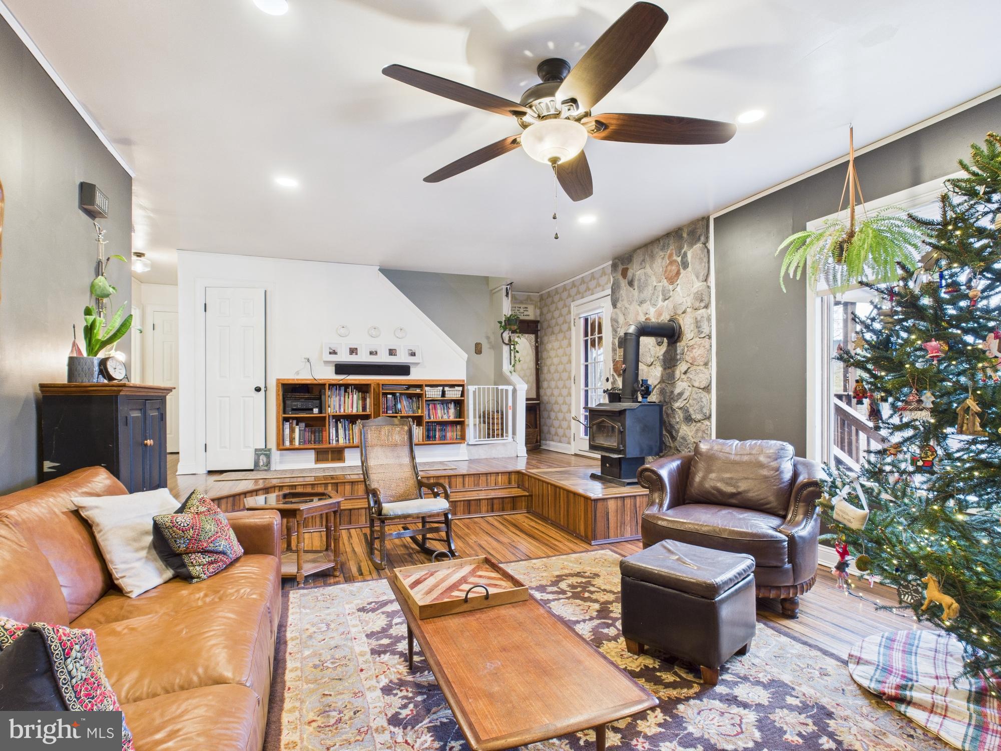 SLEEPY WOODS - Residential