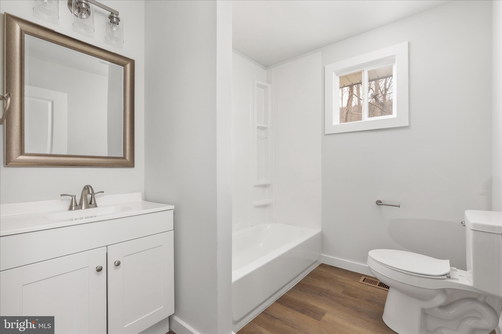 GLENWOOD FOREST - Residential