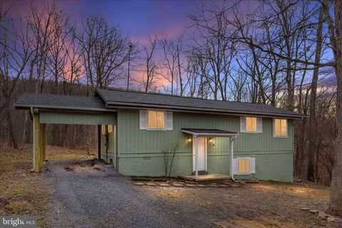 43 CASHEW LANE GERRARDSTOWN WV 25420