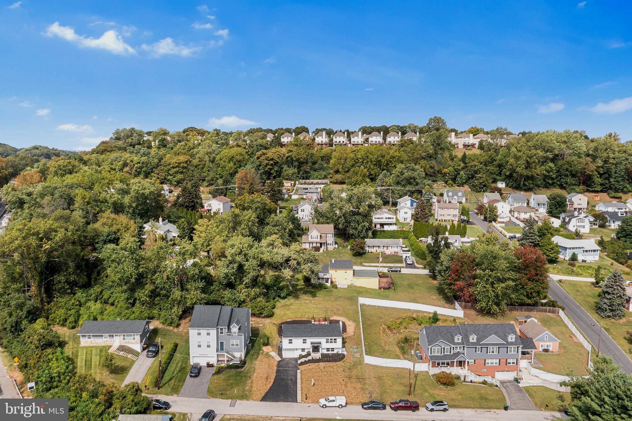 CONSHOHOCKEN - Residential