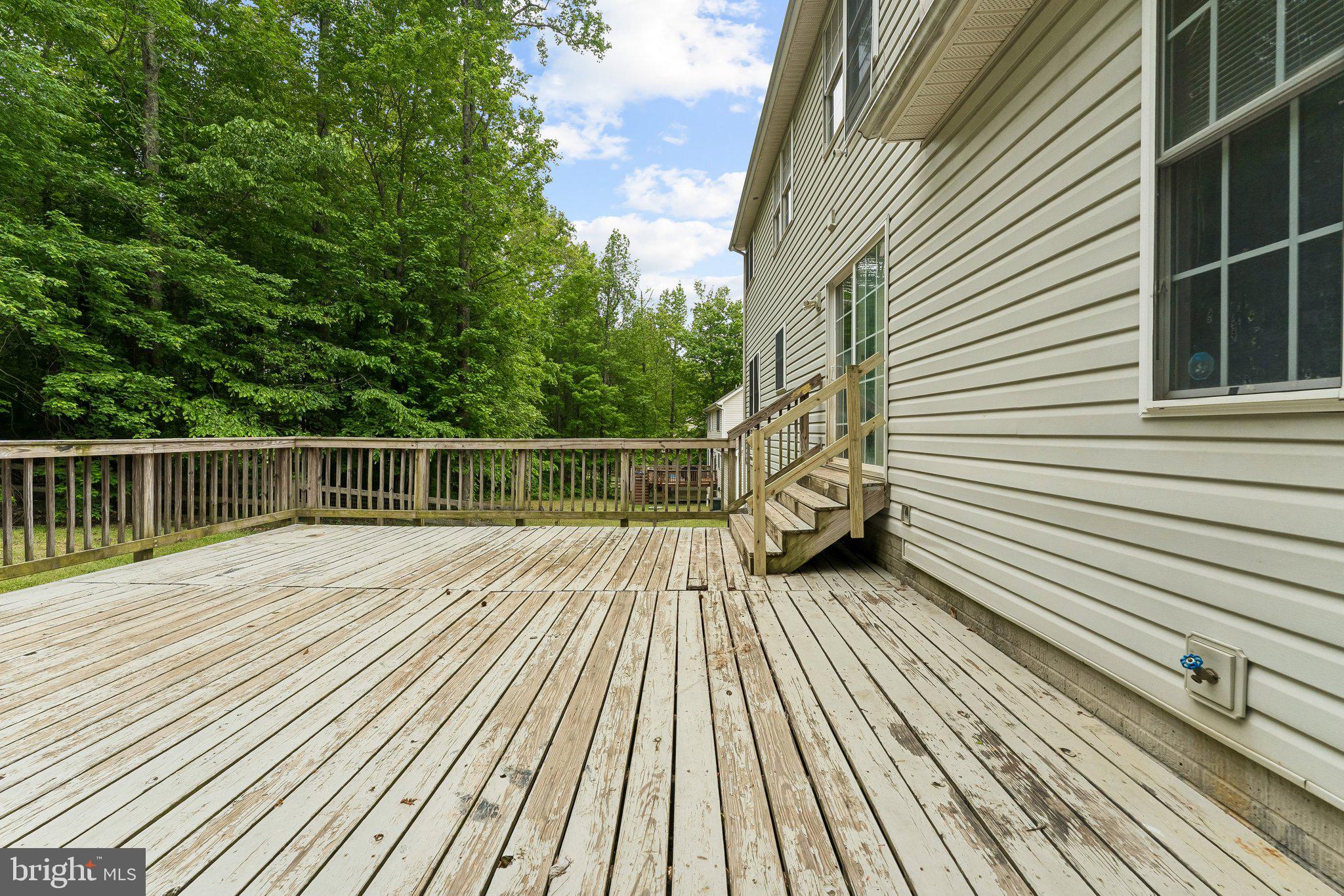 PRESIDENTIAL LAKES - Residential