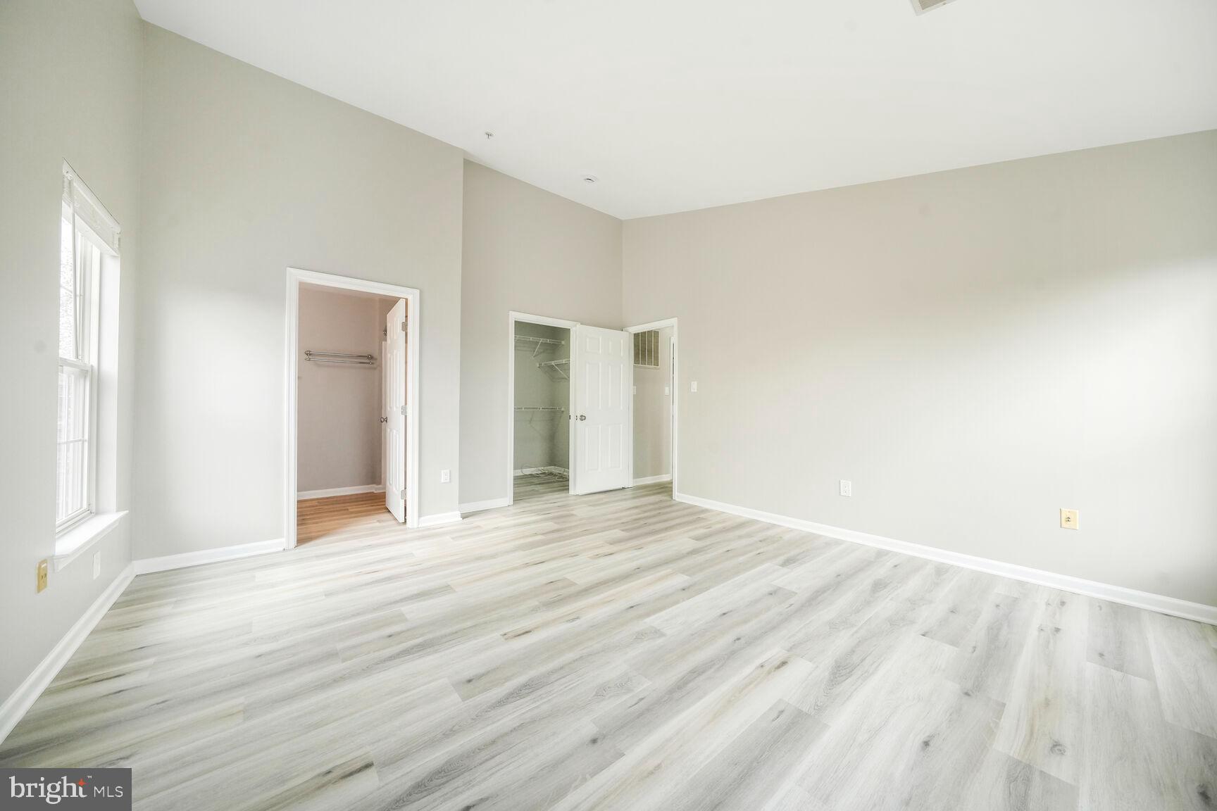 SOUTH MEADOWS - Residential