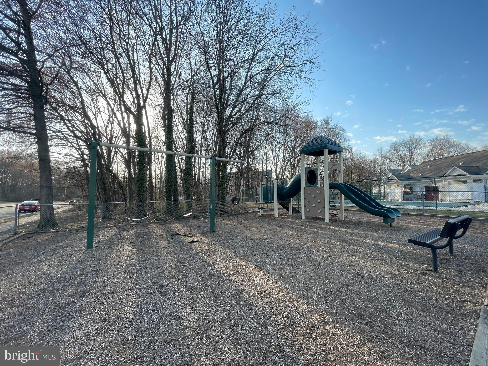 SOUTH MEADOWS - Residential