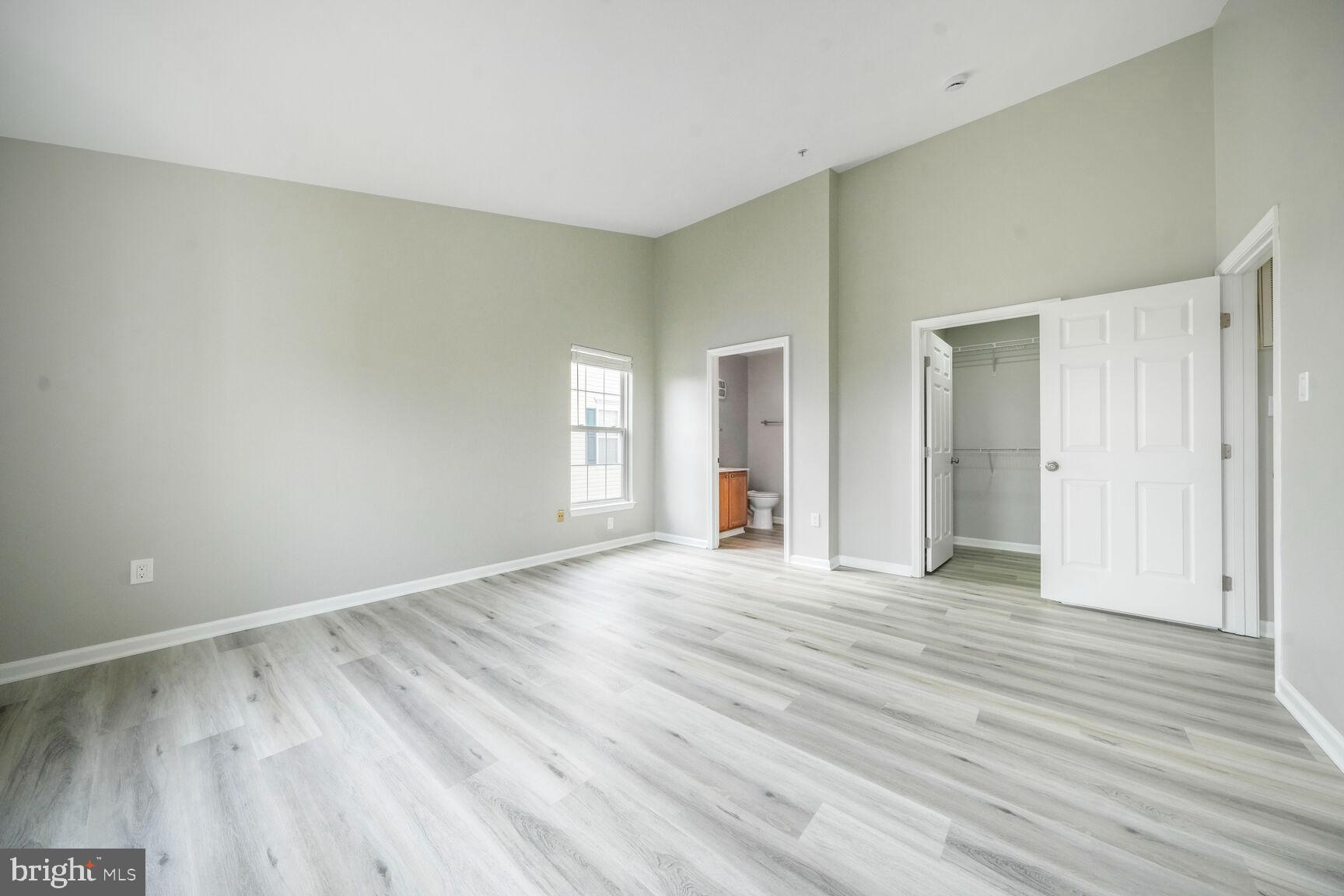 SOUTH MEADOWS - Residential