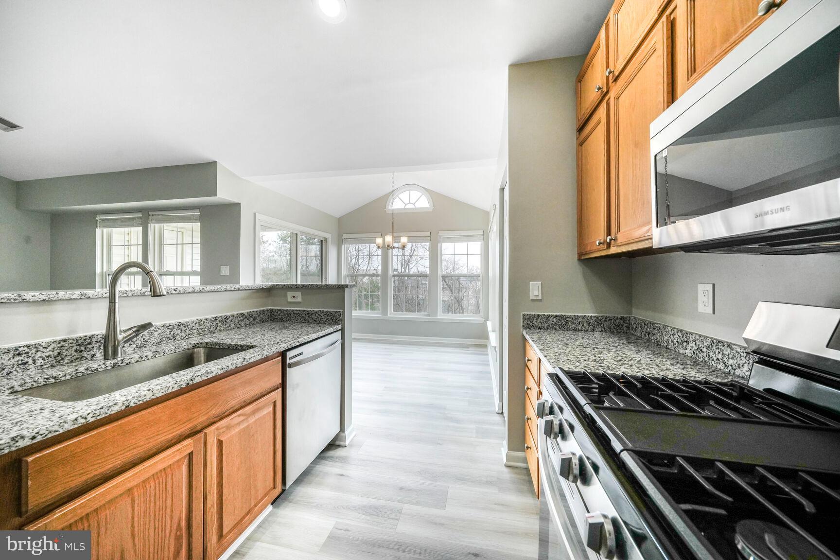 SOUTH MEADOWS - Residential