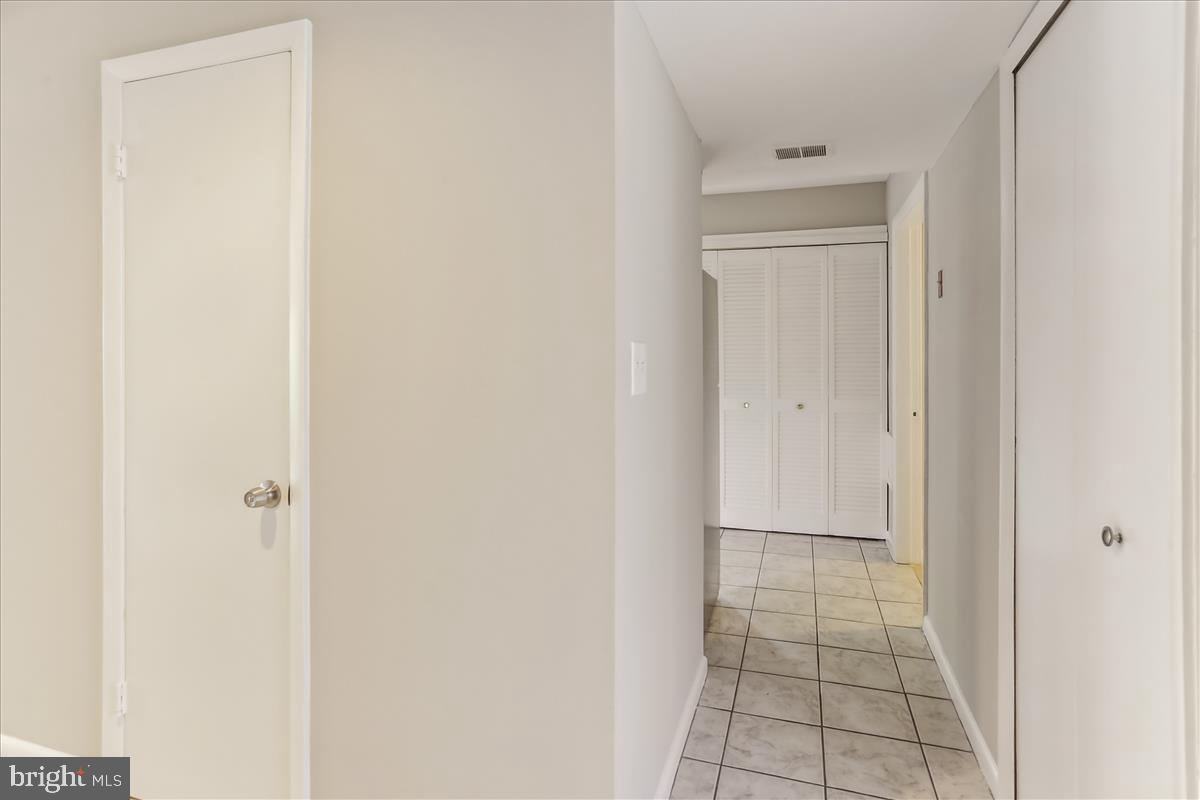 BROOKVILLE KNOLLS - Residential