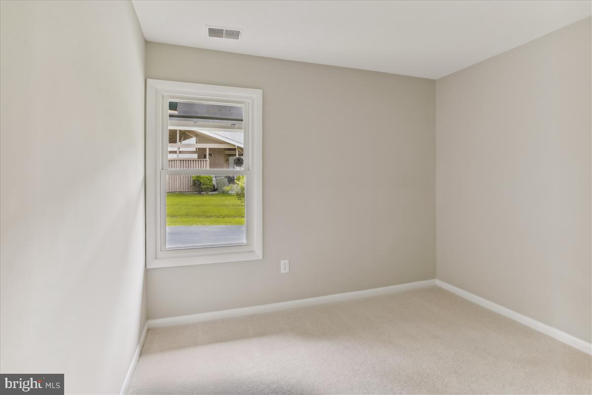 BROOKVILLE KNOLLS - Residential