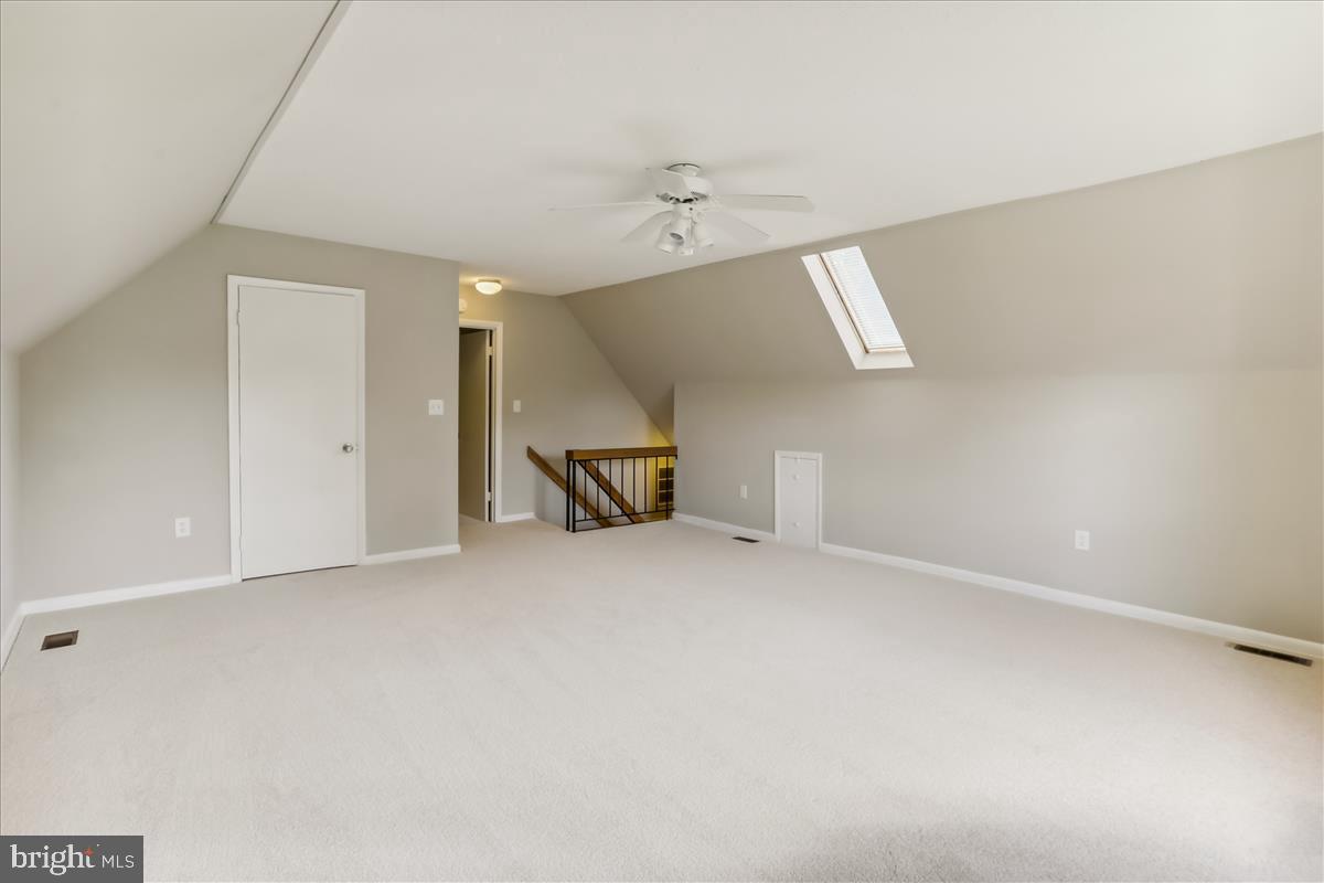 BROOKVILLE KNOLLS - Residential