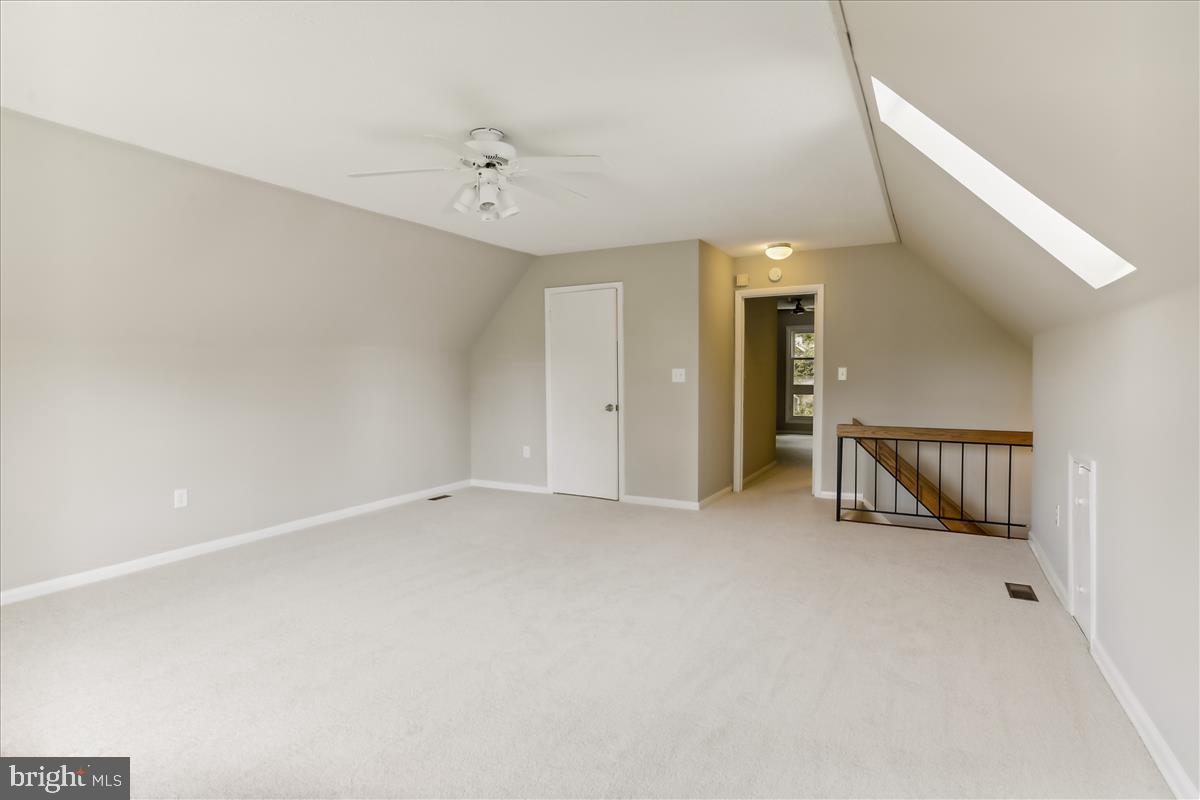 BROOKVILLE KNOLLS - Residential