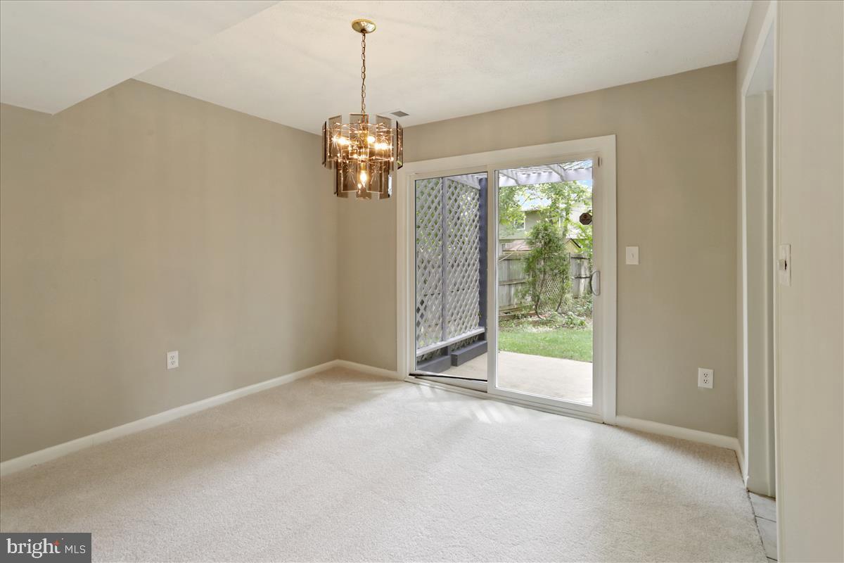 BROOKVILLE KNOLLS - Residential