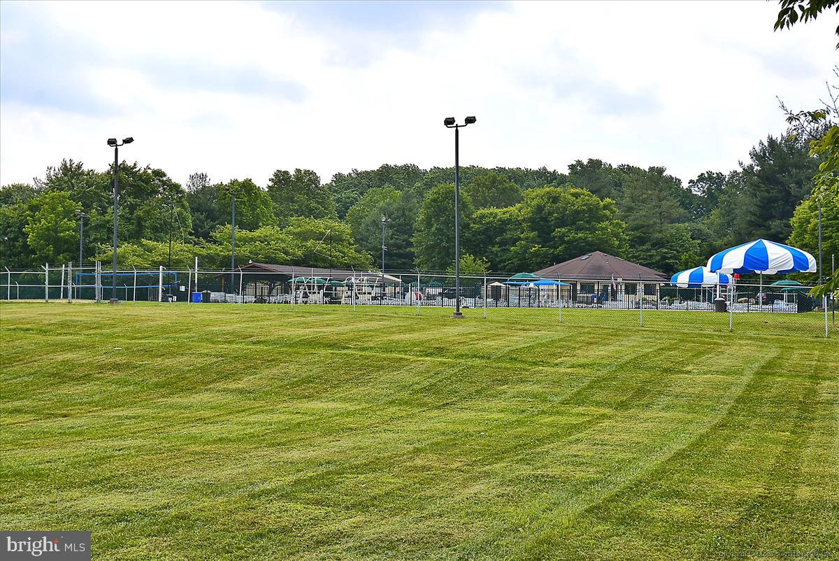 BROOKVILLE KNOLLS - Residential