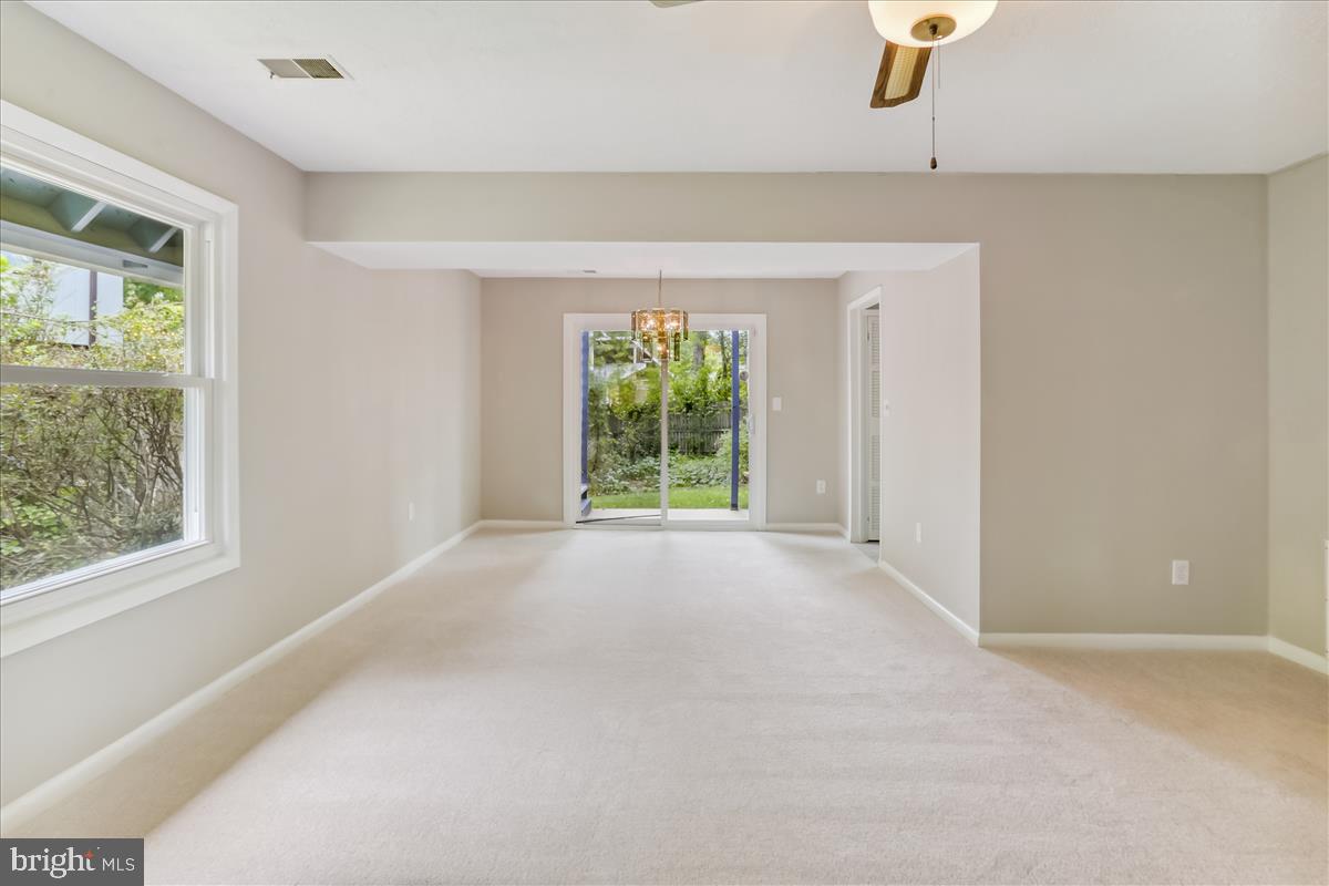 BROOKVILLE KNOLLS - Residential