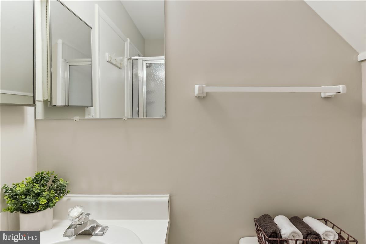 BROOKVILLE KNOLLS - Residential