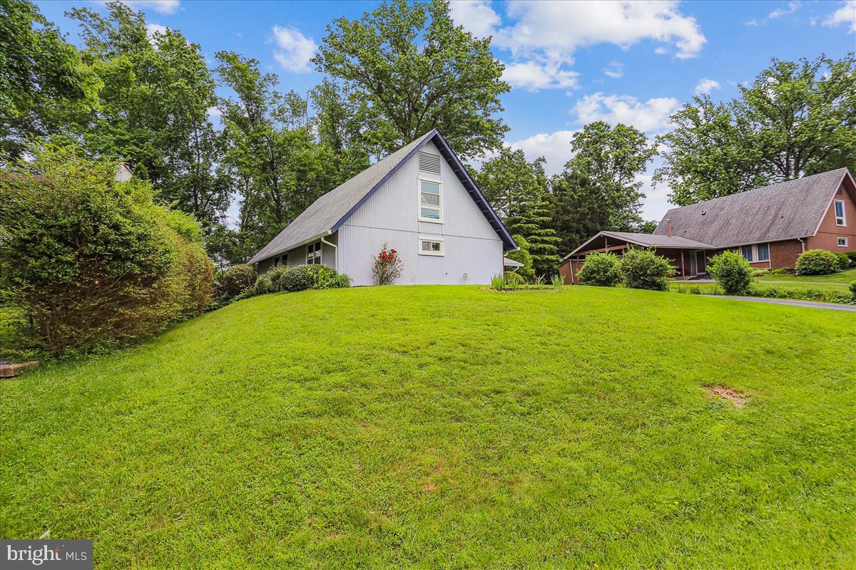 BROOKVILLE KNOLLS - Residential