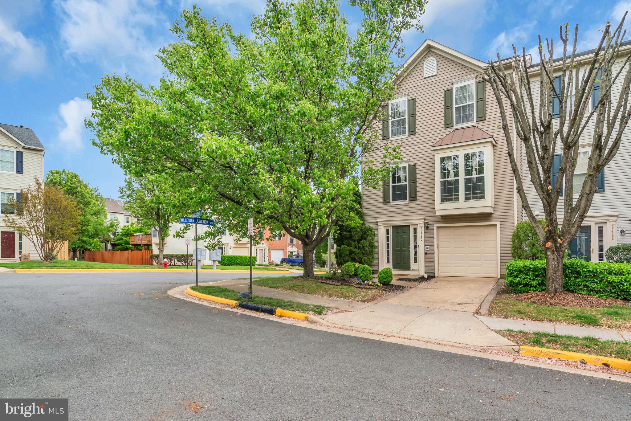 21780 MORNINGTON CRESENT TERRACE