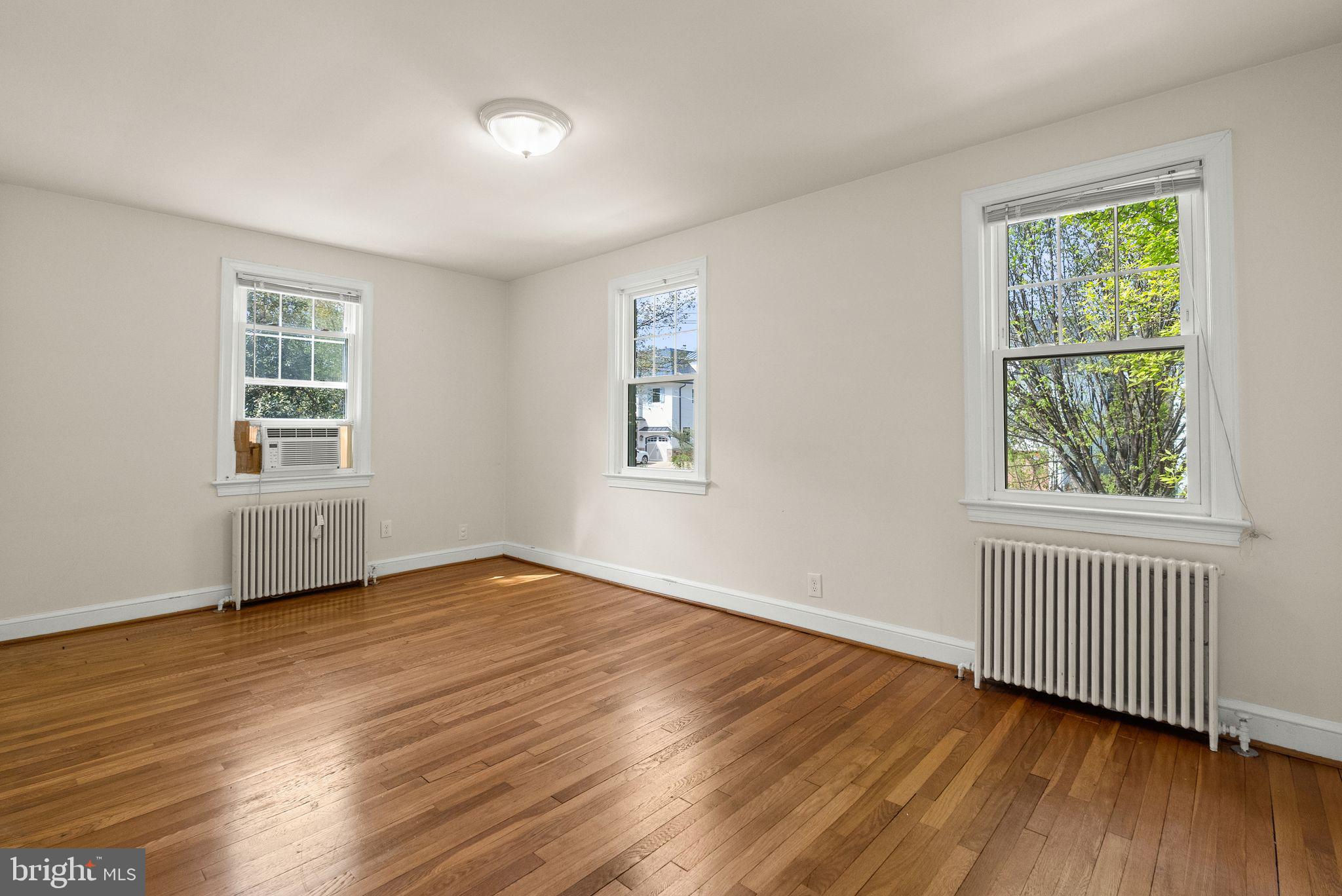 BATTERY PARK - Residential