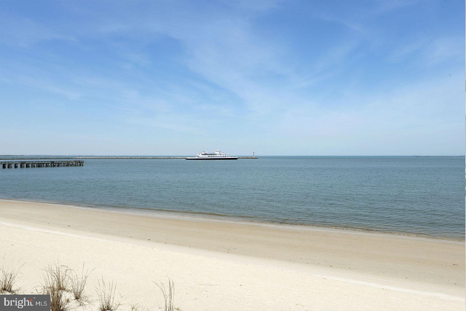 CAPE SHORES - Residential