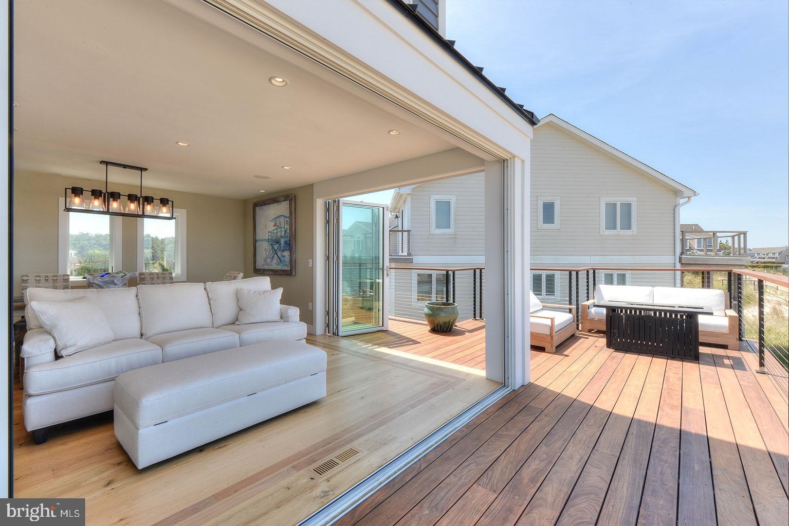 CAPE SHORES - Residential