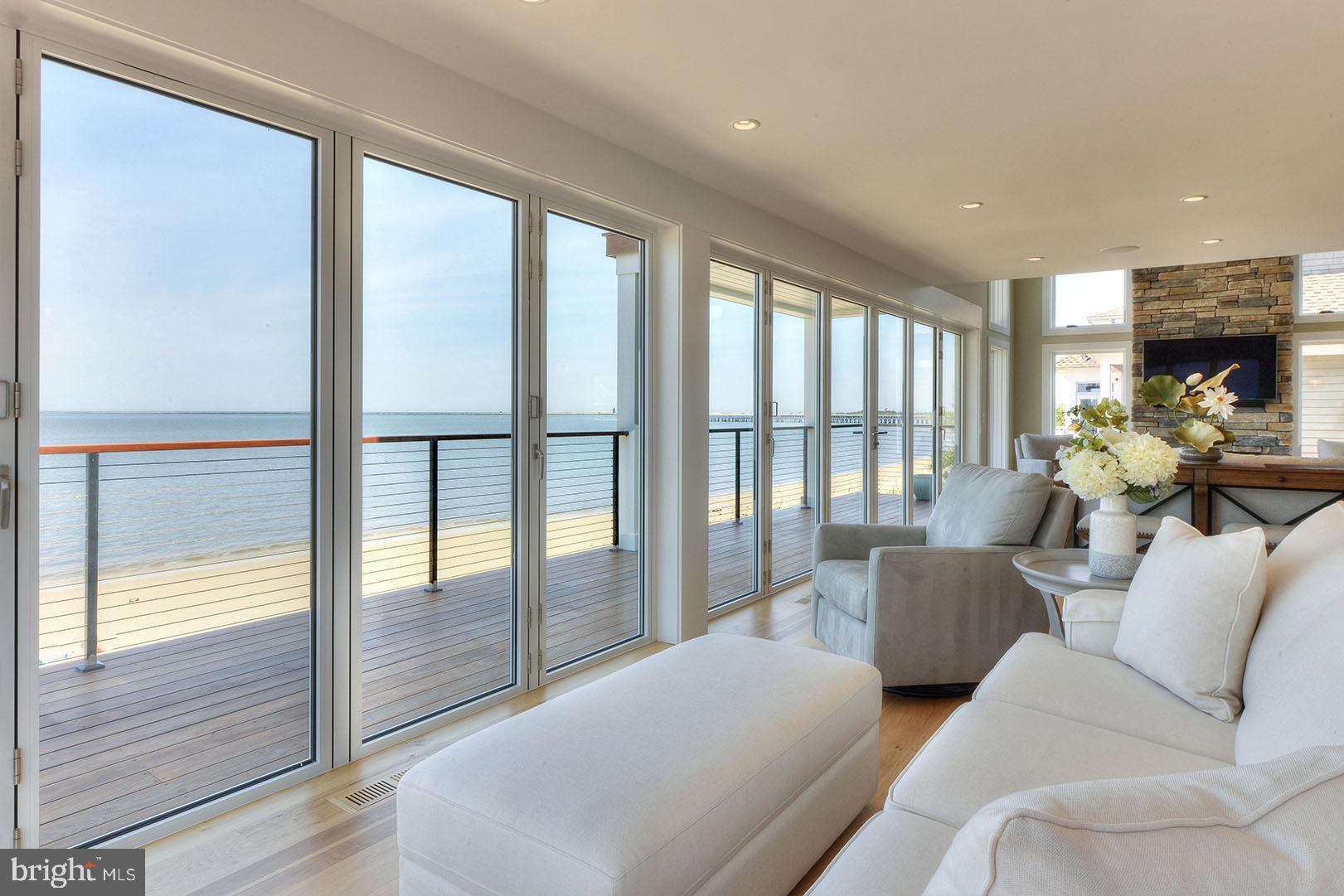 CAPE SHORES - Residential