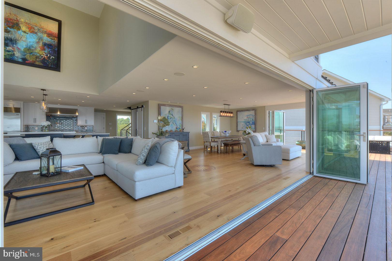 CAPE SHORES - Residential