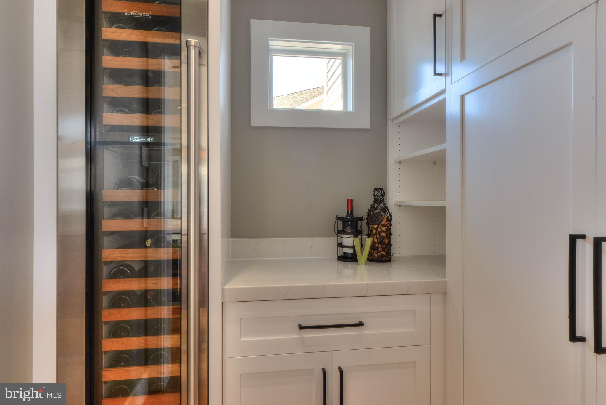 CAPE SHORES - Residential