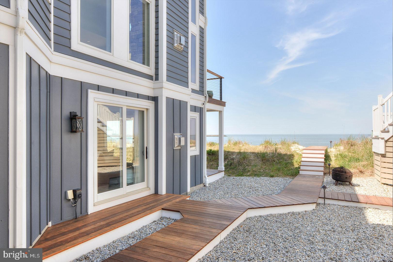 CAPE SHORES - Residential