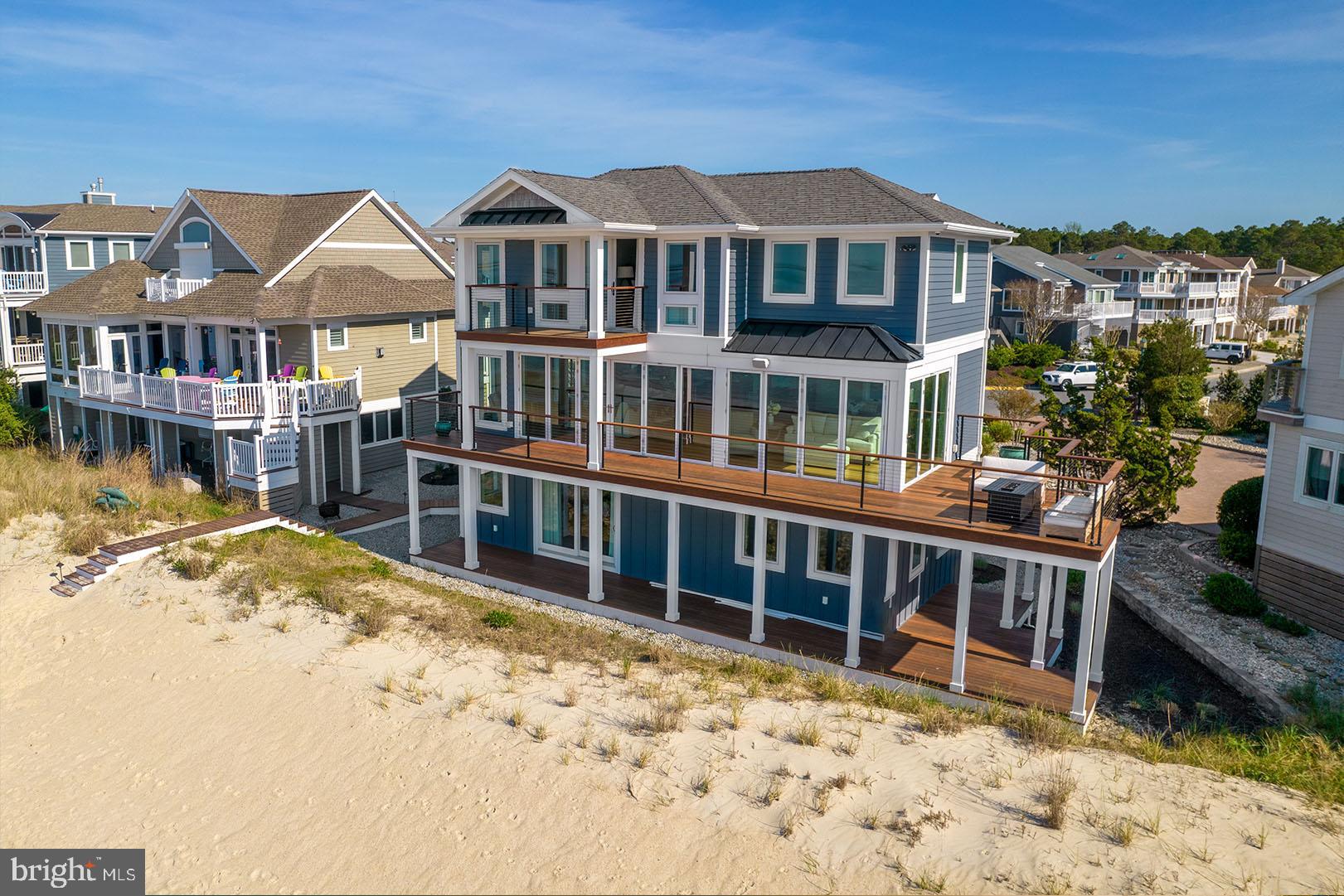 CAPE SHORES - Residential