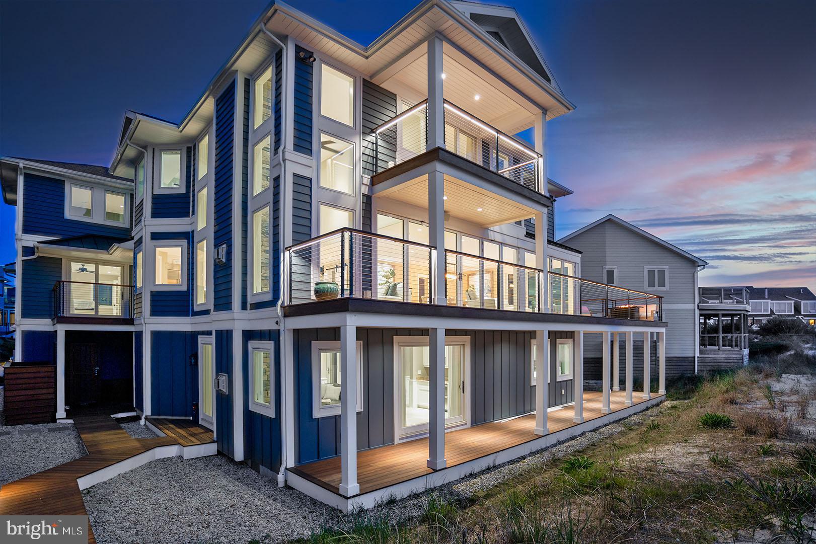 CAPE SHORES - Residential