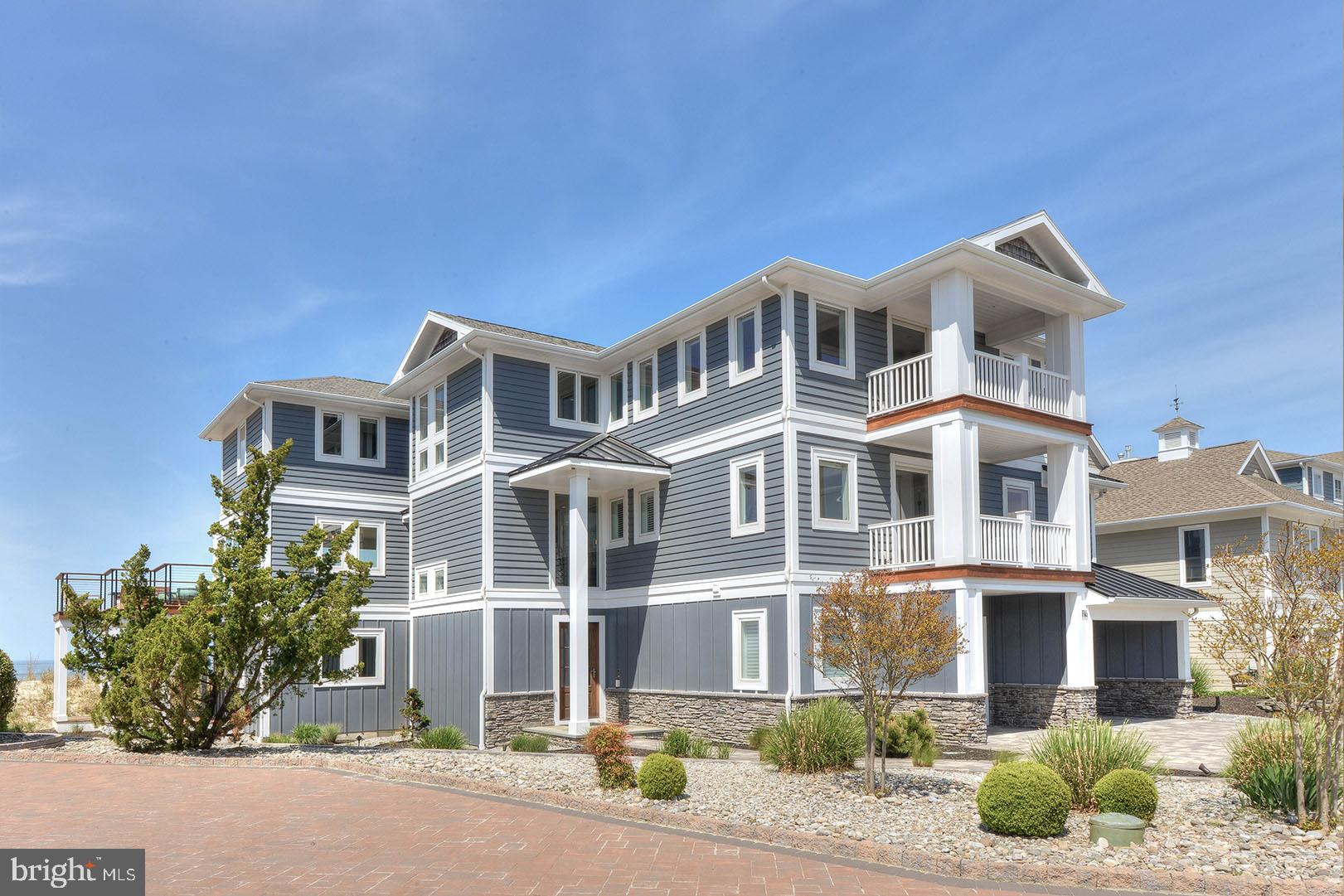 CAPE SHORES - Residential