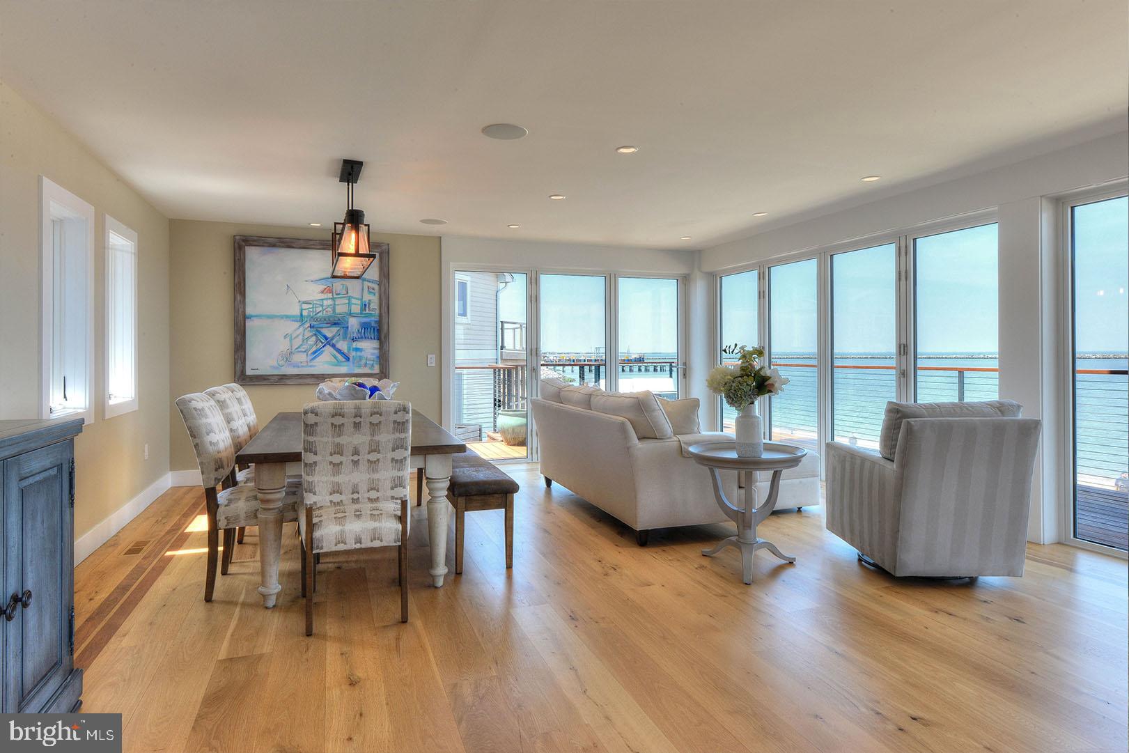 CAPE SHORES - Residential