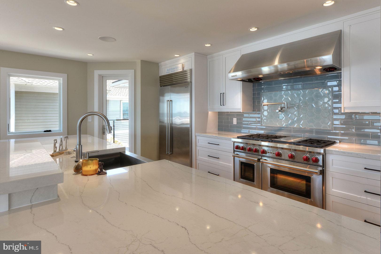 CAPE SHORES - Residential